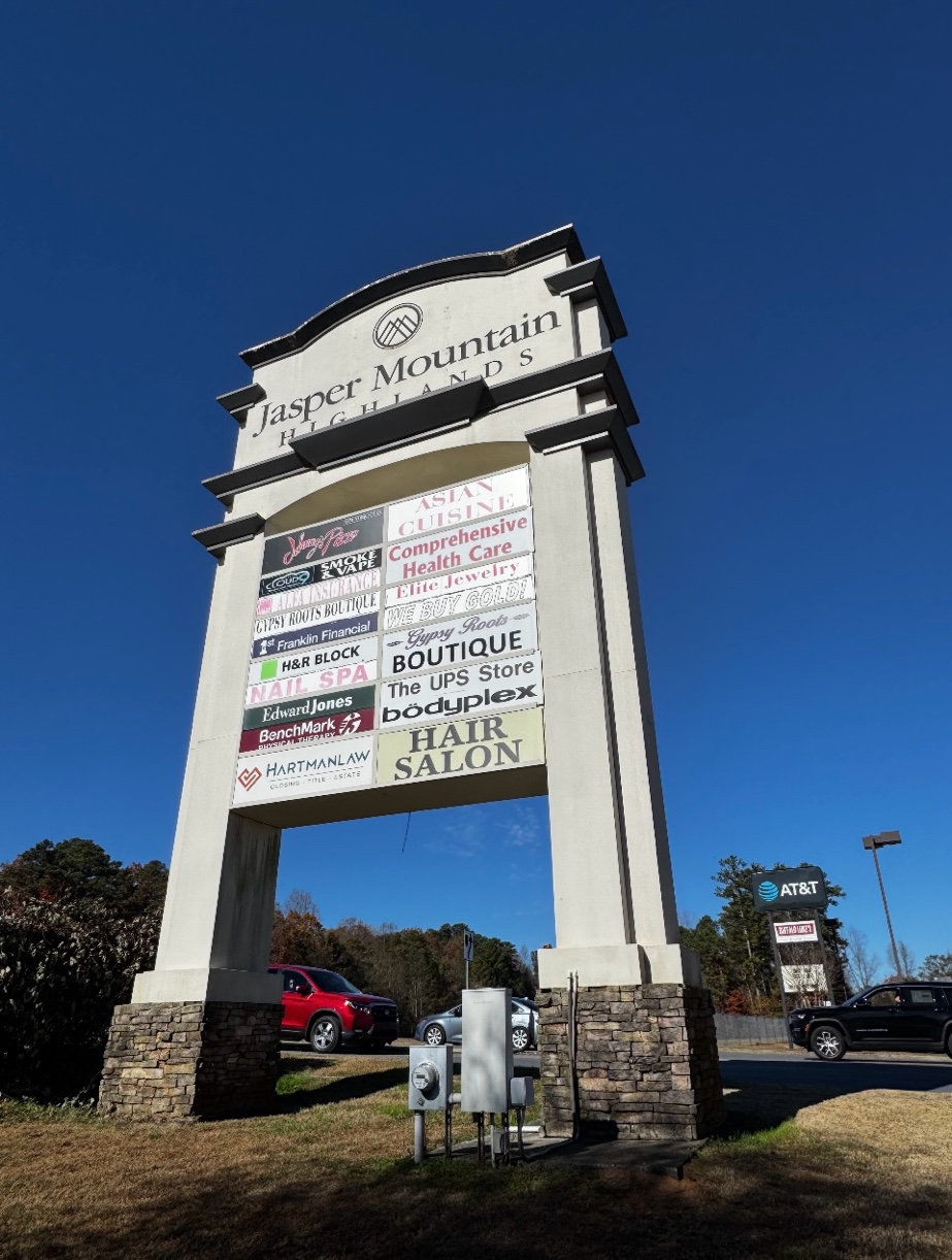 Retail center monument sign restoration cleaning